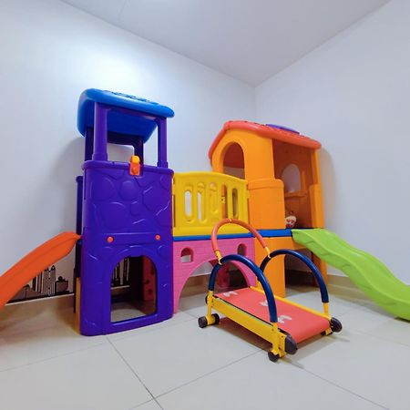Spacious Family House At Desaru Harmonia 2 ภายนอก รูปภาพ