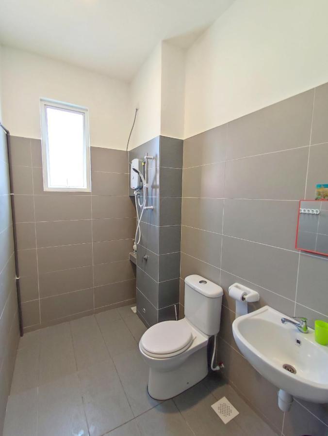 Spacious Family House At Desaru Harmonia 2 ภายนอก รูปภาพ